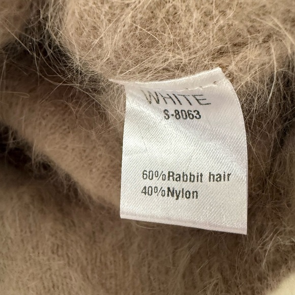 White Cozy Tan Rabbit Hair Knit Top • Soft Fuzzy Short Sleeve Sweater • Size S - Picture 5 of 7